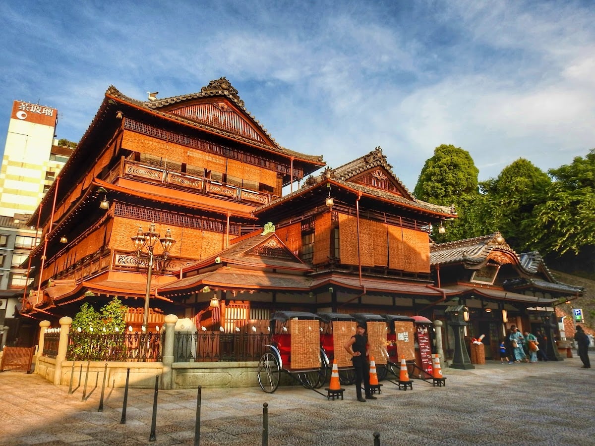 道後温泉本館