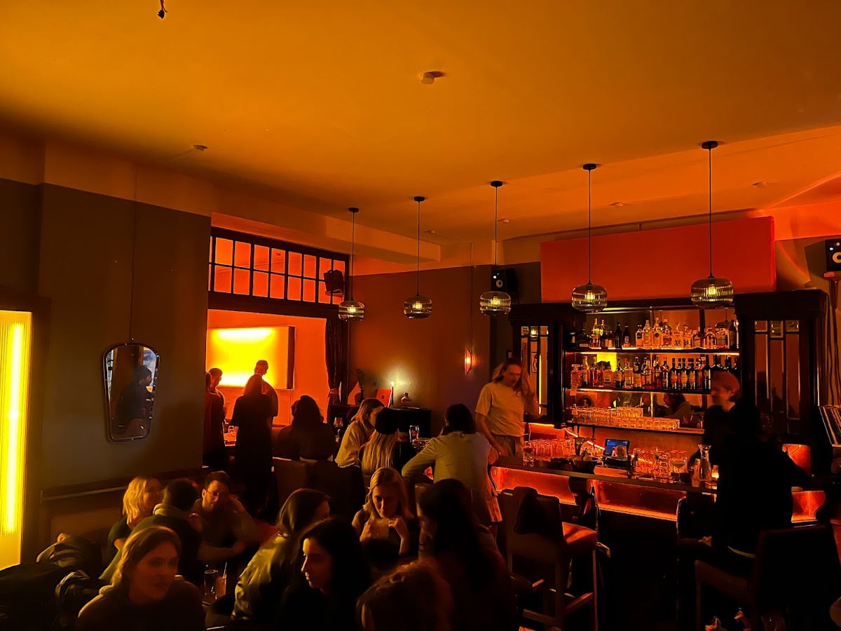 Honey Lou Bar