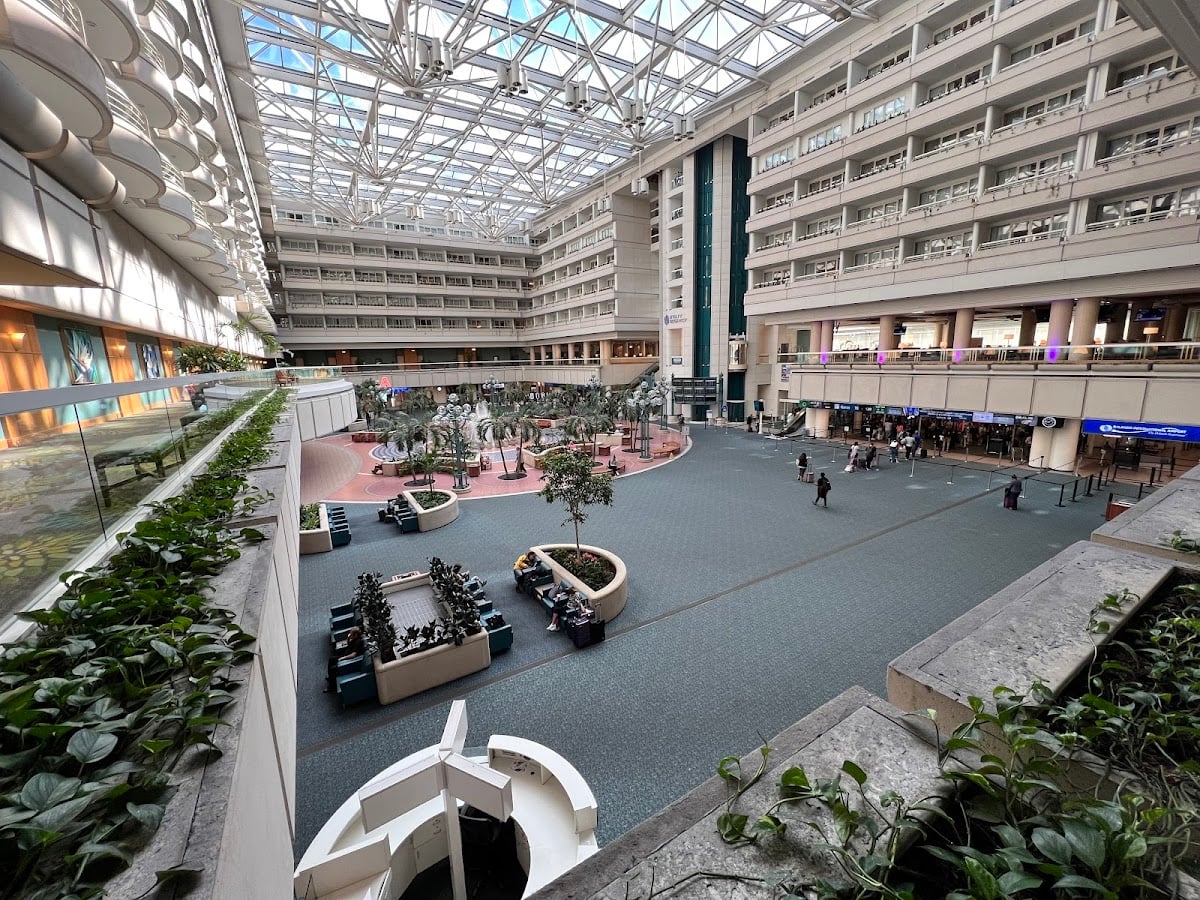 Orlando International Airport (MCO)