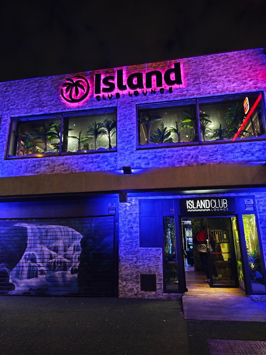 Island Club Lounge - eugenia de montijo