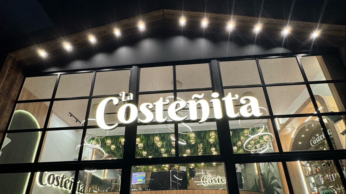 LA COSTEÑITA Sambo