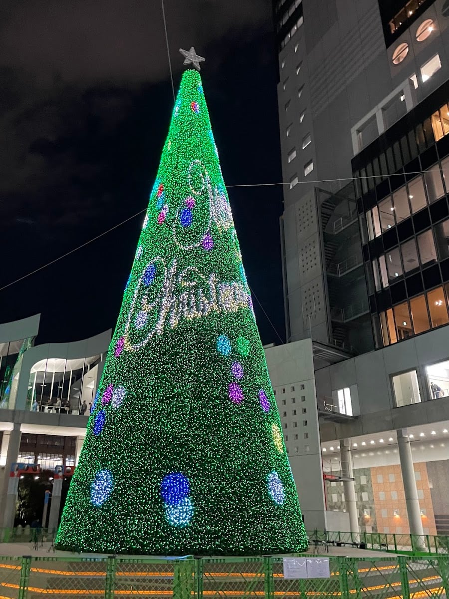 梅田スカイビル ワンダースクエア - クリスマスマーケット