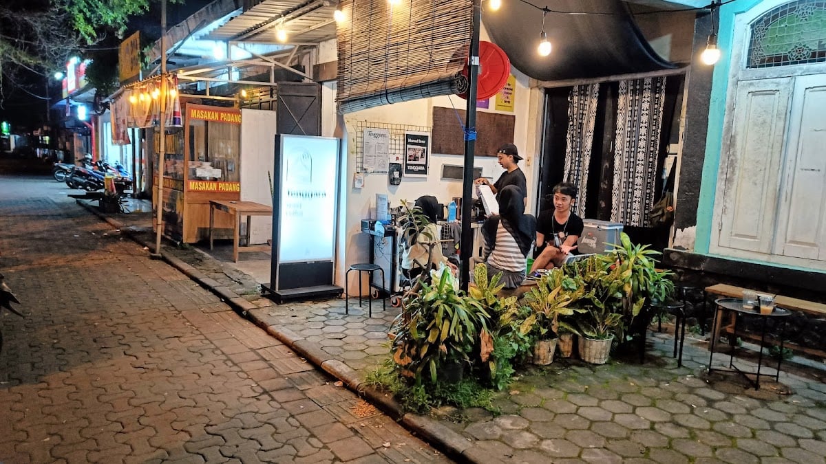 Tenggara Coffee Pasar Kliwon