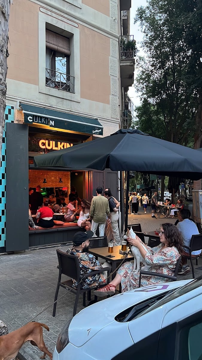 Culkin - Vinos, Dj, platillos