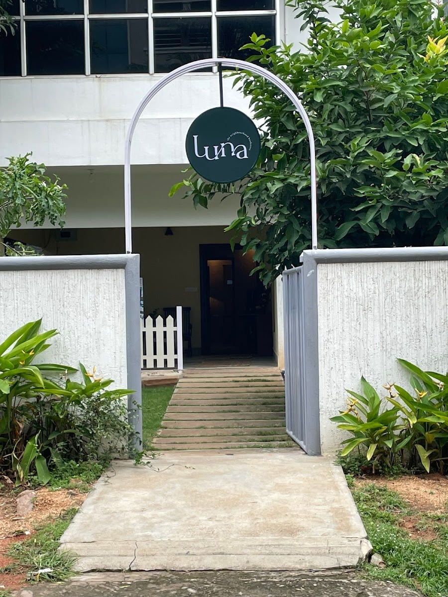 Luna Books