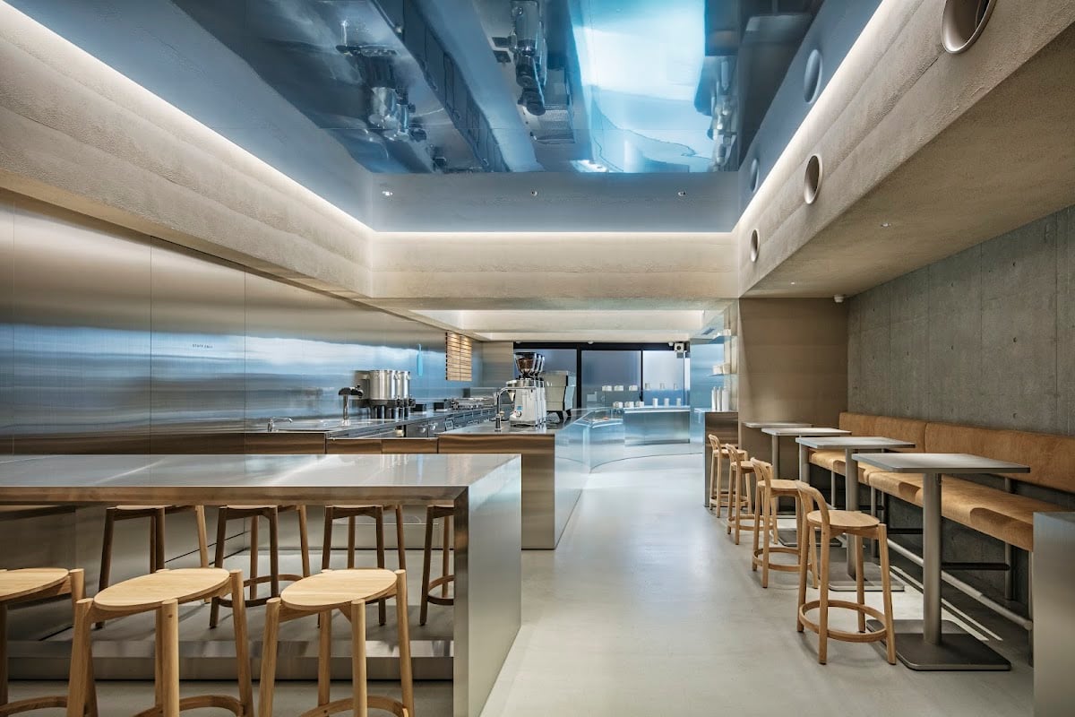 BLUE BOTTLE COFFEE HARAJUKU CAFE