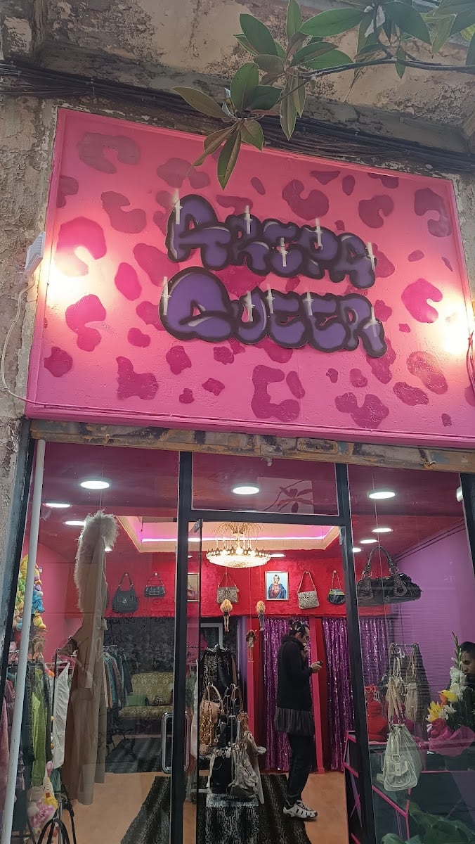 Arepa Queer | 90s & Y2k Tienda Vintage Barcelona