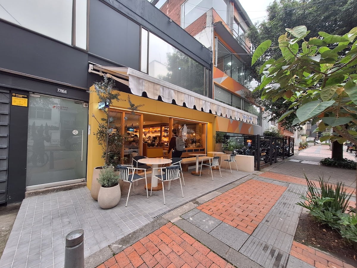 Topi’s Café