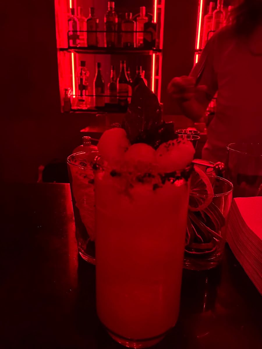 Rojo Bar