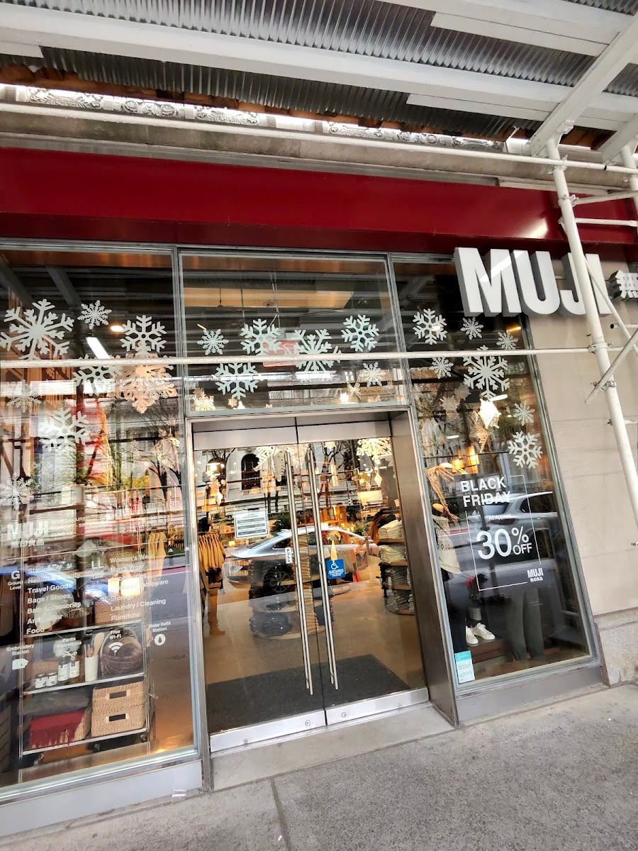 MUJI Fifth Avenue - Papeleria