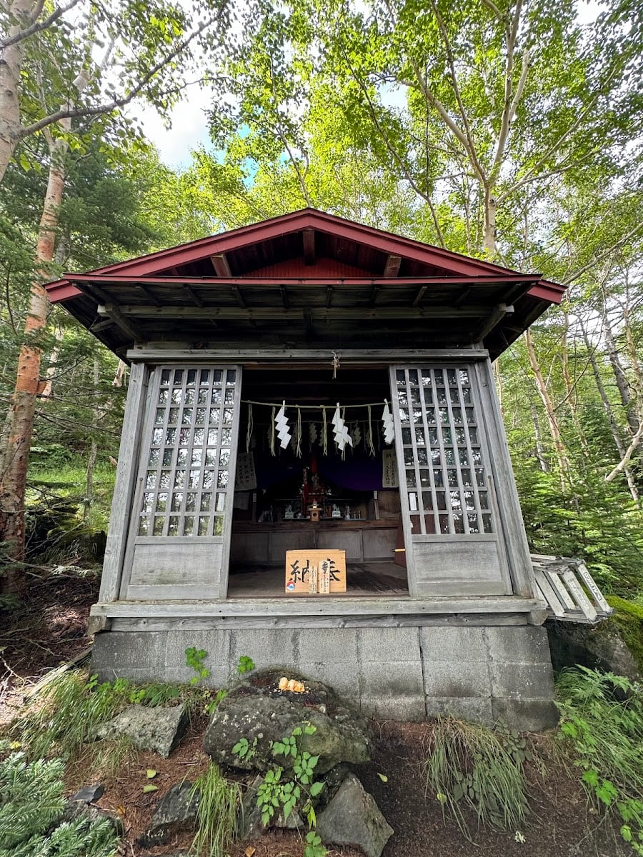 Yoshida Trail 5th Sta. - Fujisan kumokirifudo Shrine