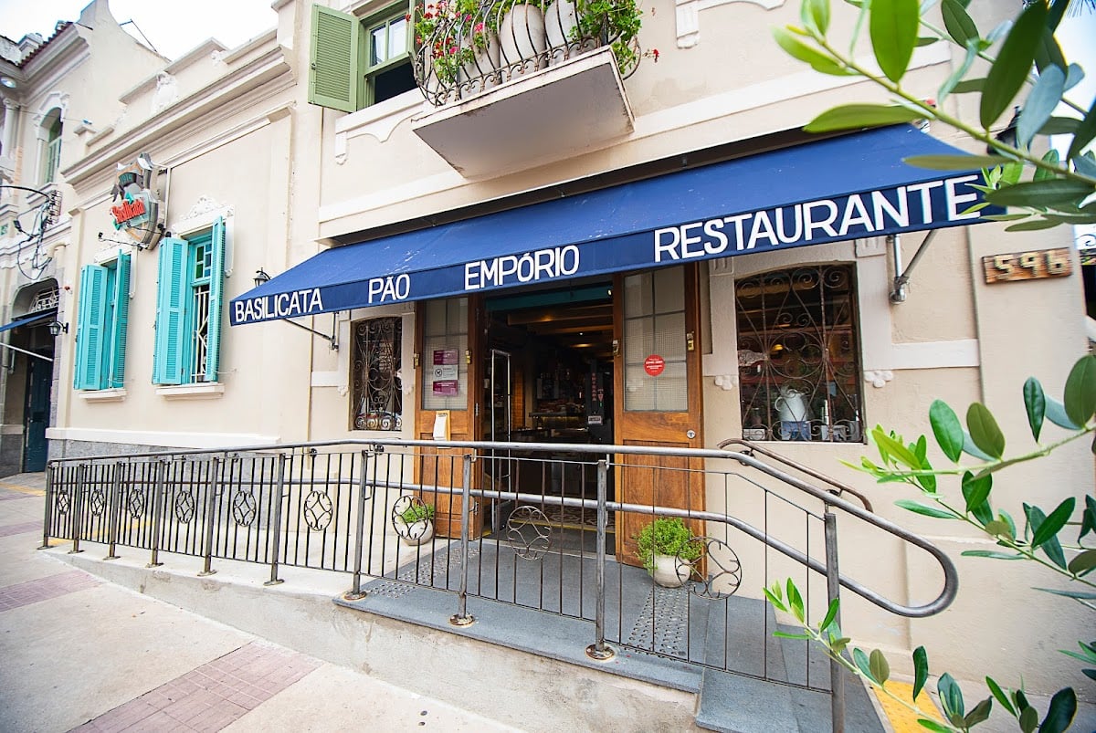 Basilicata - Pão, Empório e Restaurante - Padaria