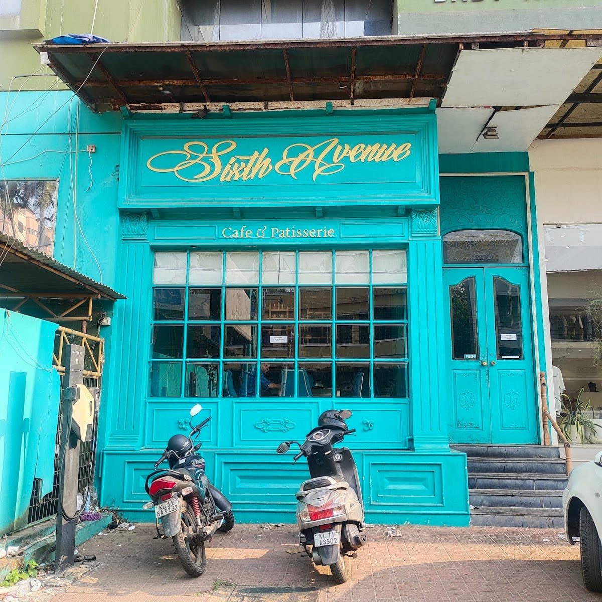 Sixth Avenue Cafe