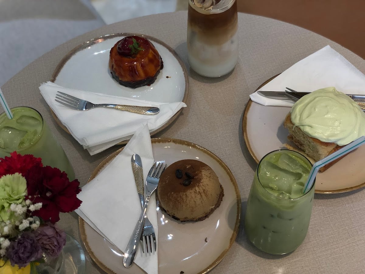 Melan coffee and patisserie