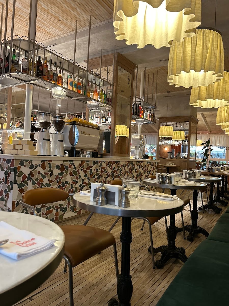 COMO Italy bistro