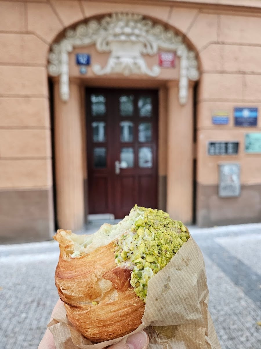 La Forme Café & Bakery