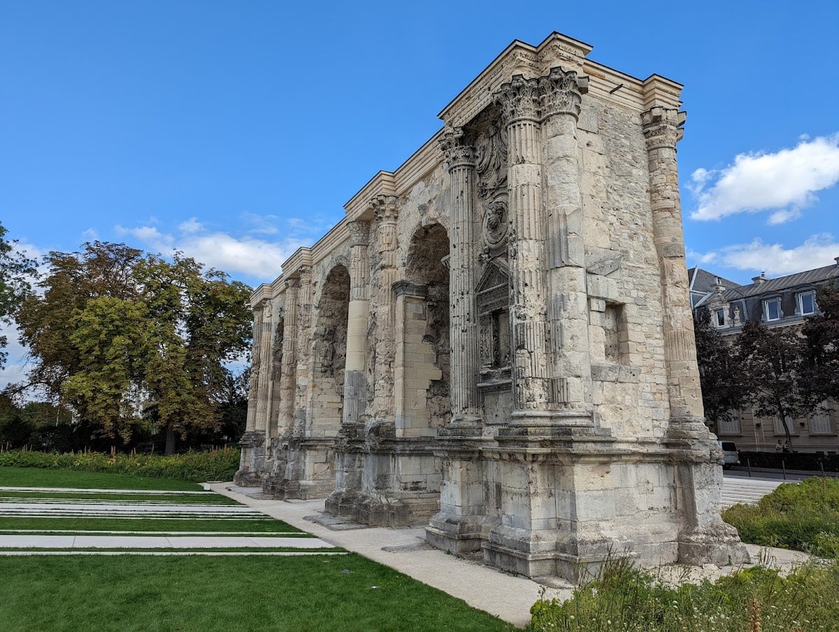 Porte Mars