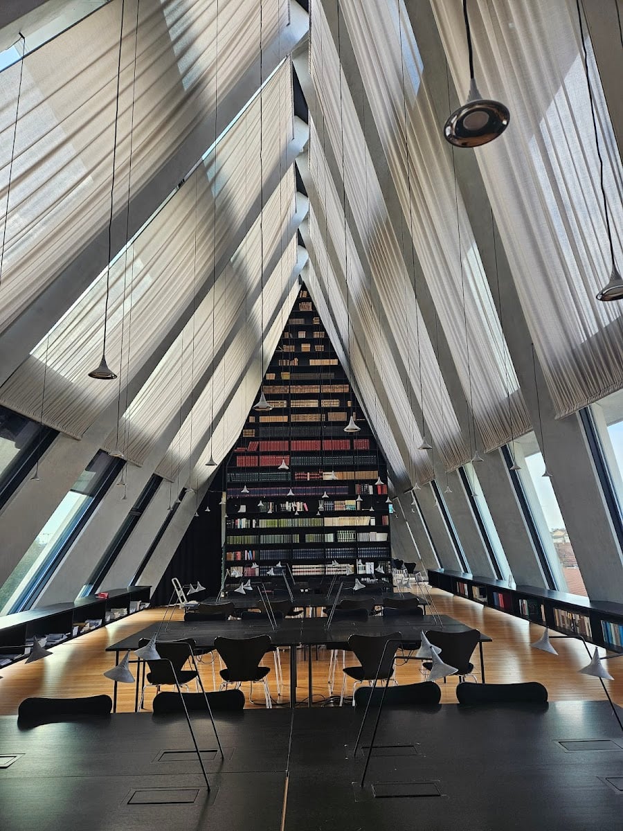 Fondazione Giangiacomo Feltrinelli