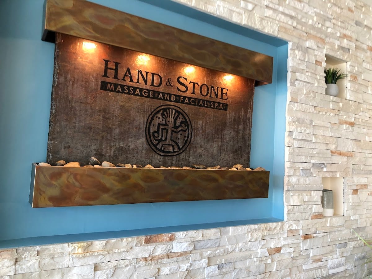 ⋆.˚ head & stone spa ⋆.˚୨୧