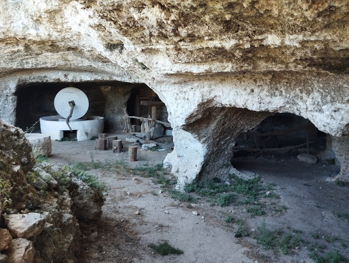 Villaggio Rupestre di Macurano