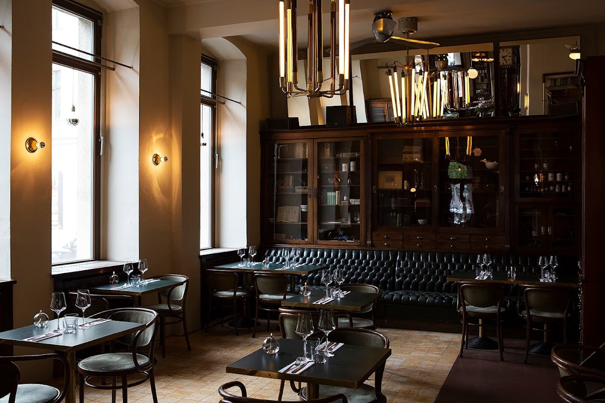 ORA Restaurant & Wine Bar