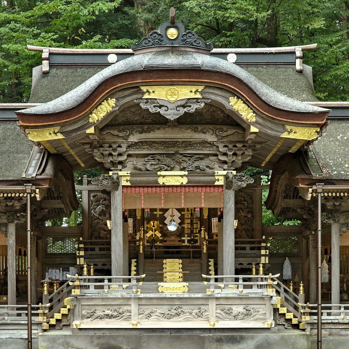 諏訪大社・上社本宮