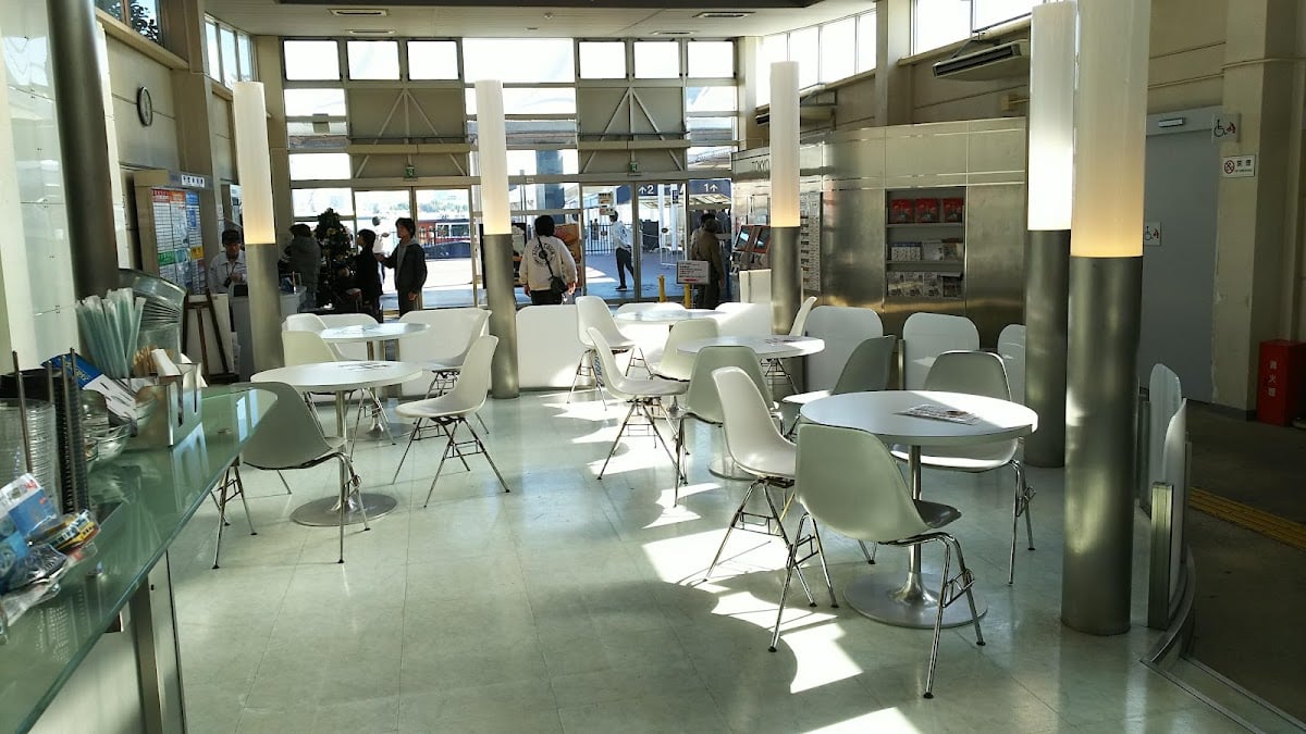 TOKYO CRUISE CAFE