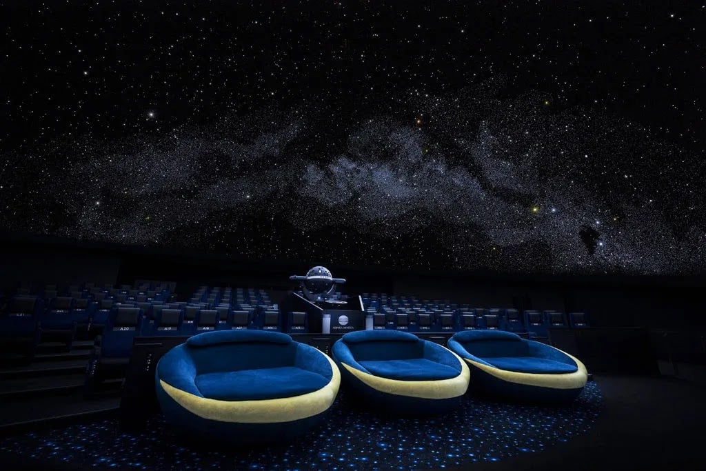 コニカミノルタプラネタリウムテンクウ
