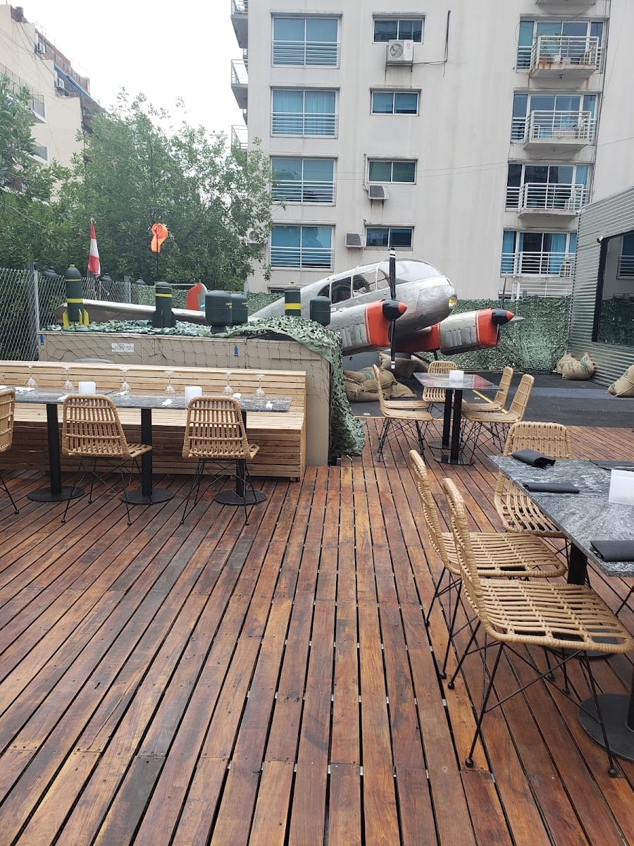 Airport Bar