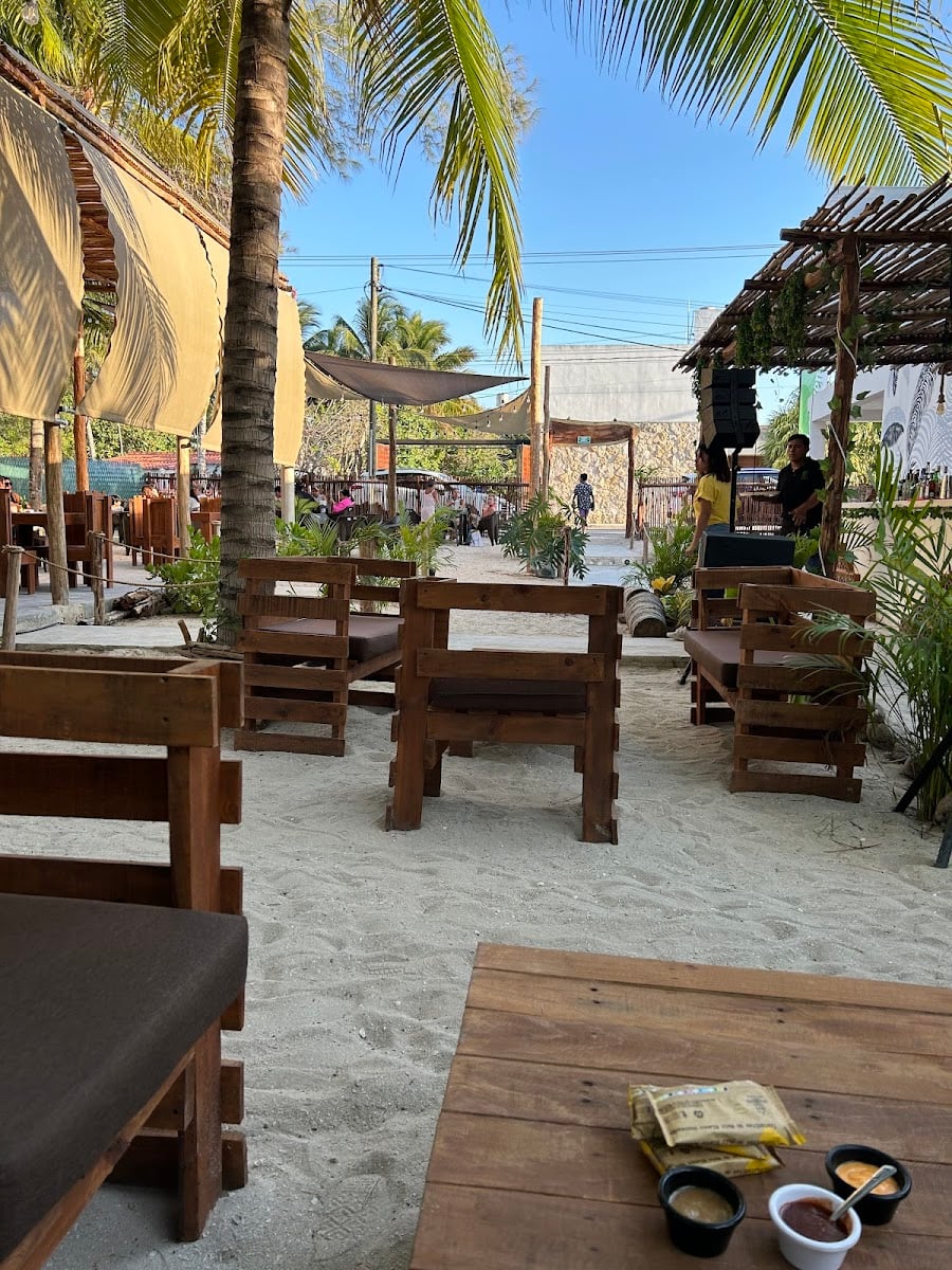 Palmarena mariscos & drinks