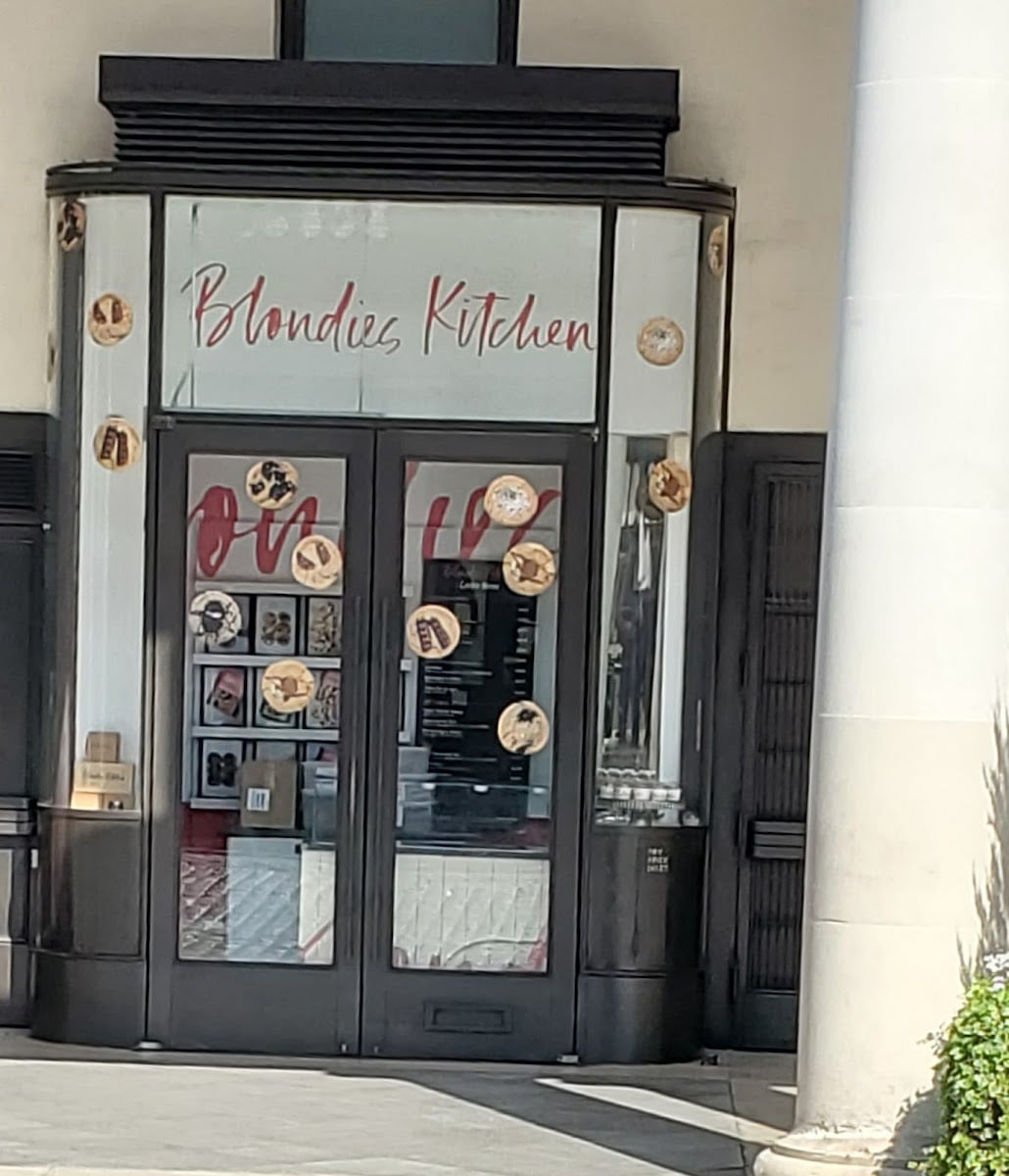 Blondies Kitchen - (there are a couple!) COOKIES!
