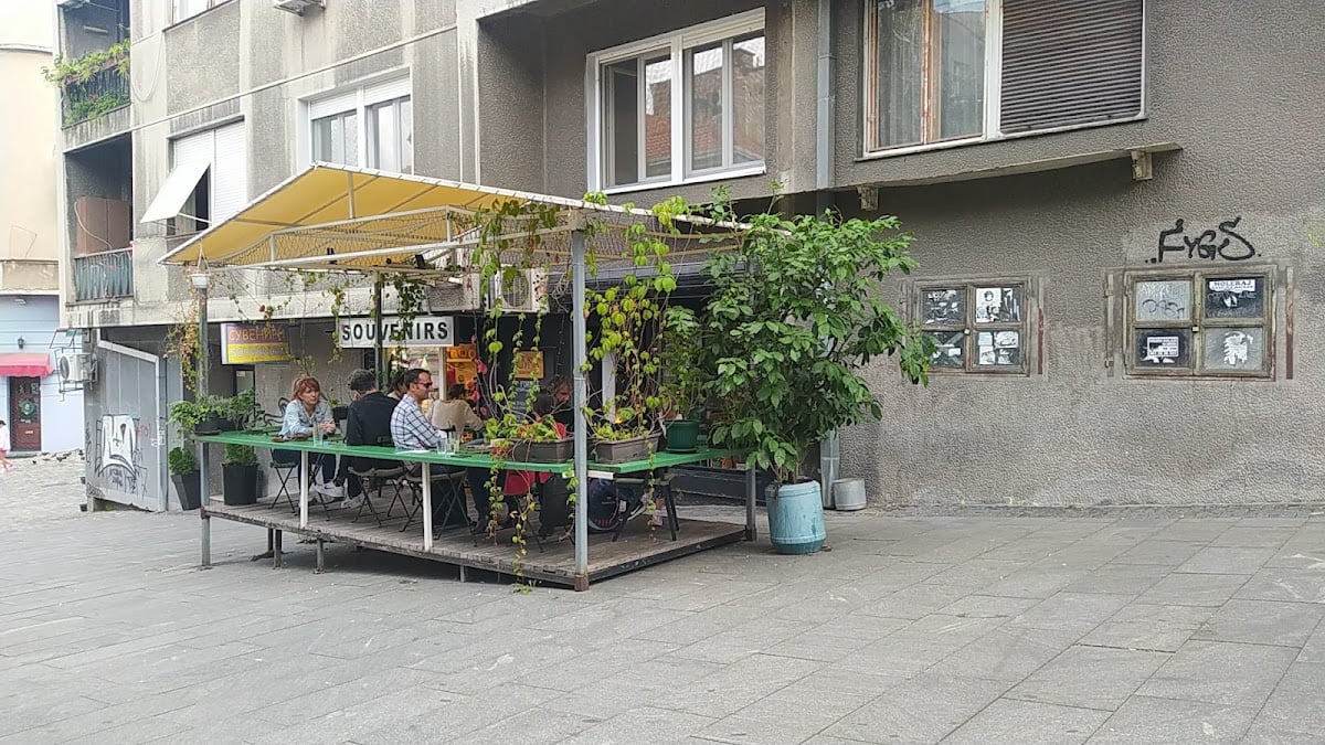 Poslastičarnica Šuma (The Forest)