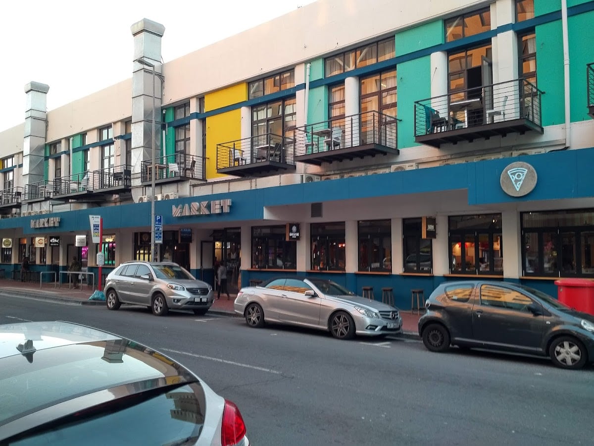 Mojo Market - Vários restaurantes diferentes com comidas maravilhosas.