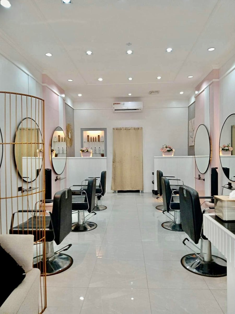 Atelier 8 Hair and Beauty Salon