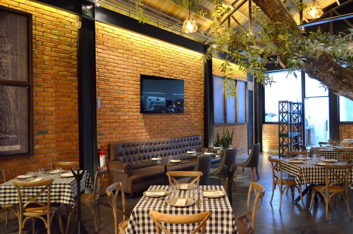 Gran Central - Restaurante | Sierra Leona