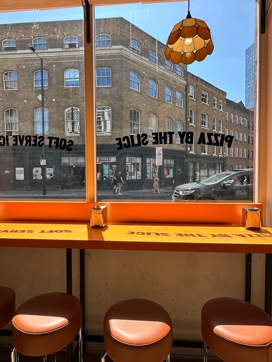 Paulie's Shoreditch