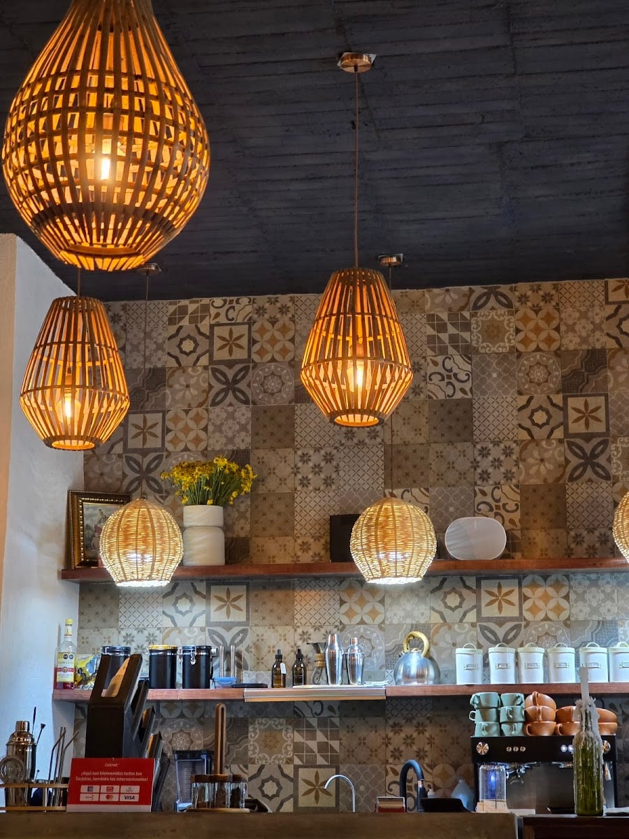 VIKTORIA CAFE