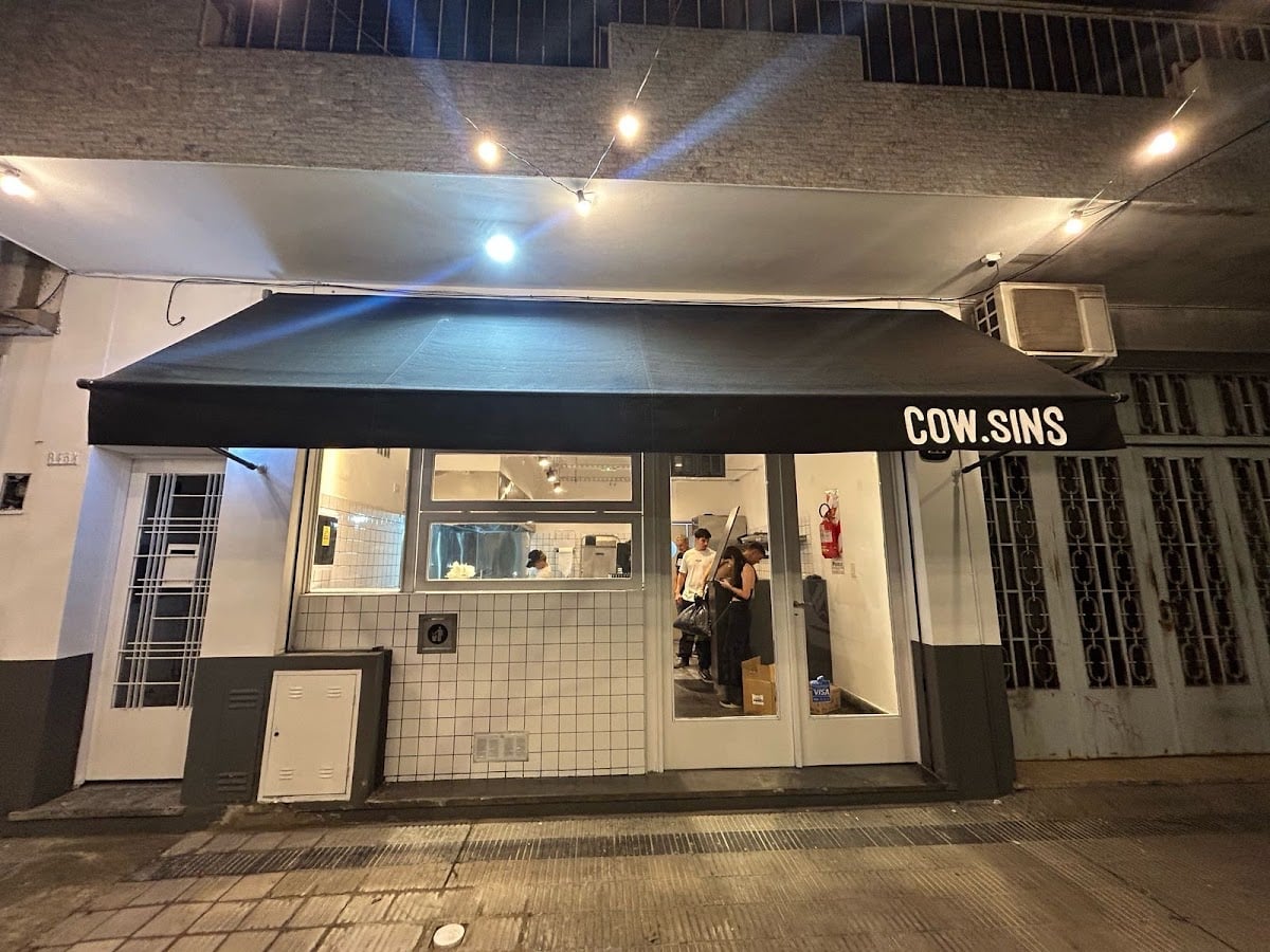 Cowsins burgers