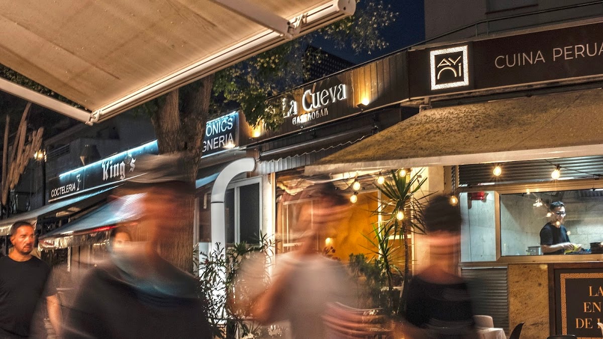 La Cueva Gastrobar