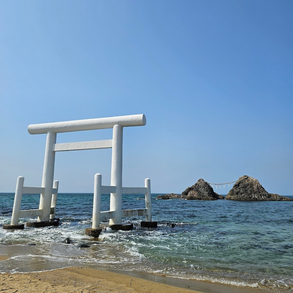 Sakurai Shrine Futamigaura Torii