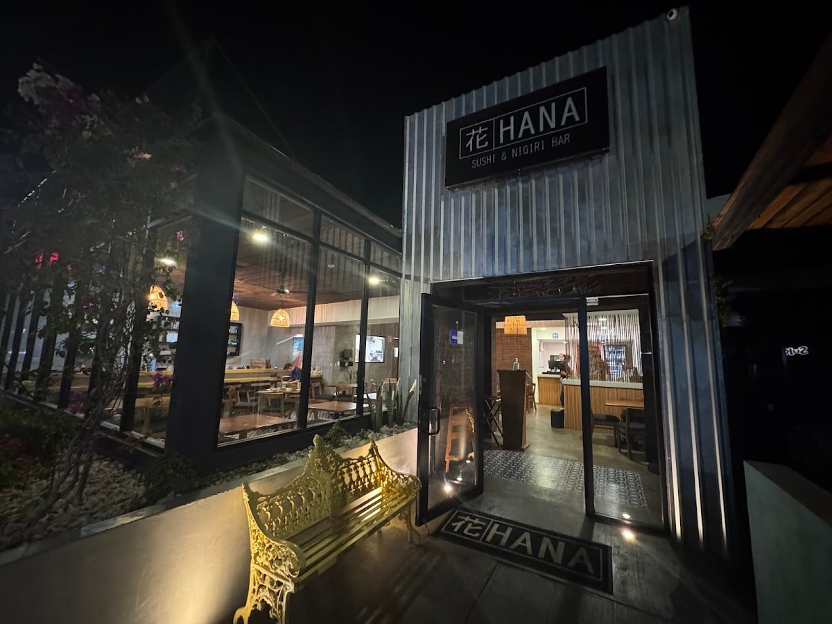 Hana Sushi Garzas