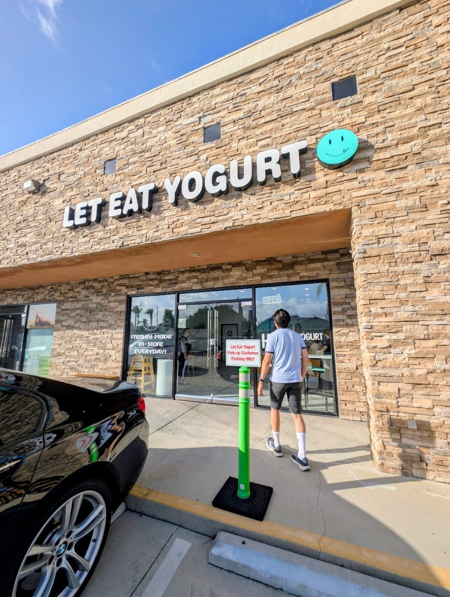 Let Eat Yogurt