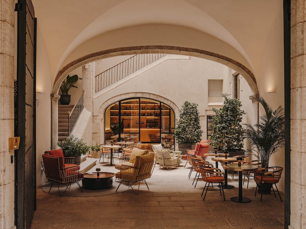 Hotel Palau Fugit