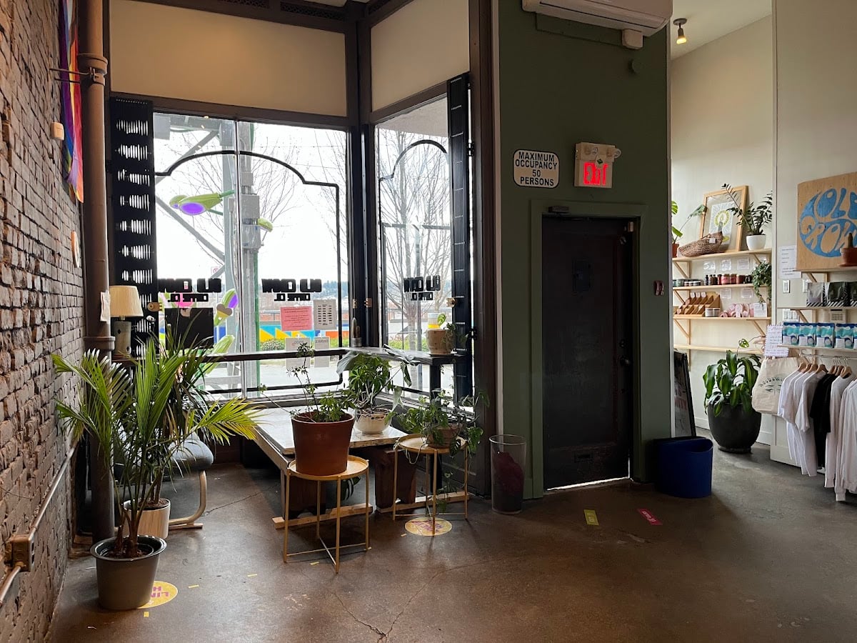 Moodswing Coffee + Bar (Formerly)Old Crow Coffee Co.