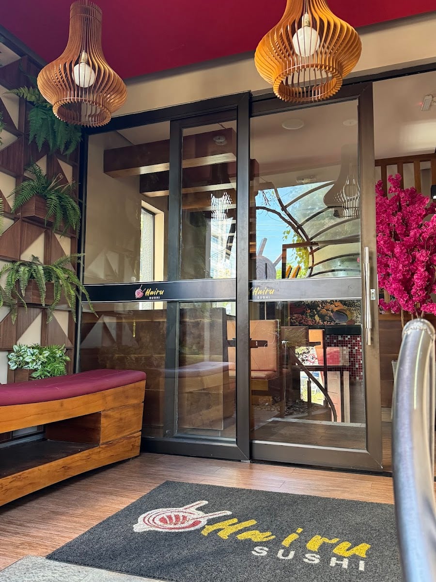 Hairu Sushi Vila Mariana - serviram salmão com perfex e são shows mal educados