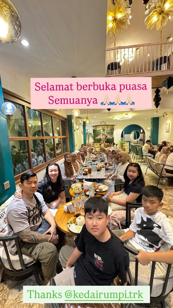 KEDAI RUMPI