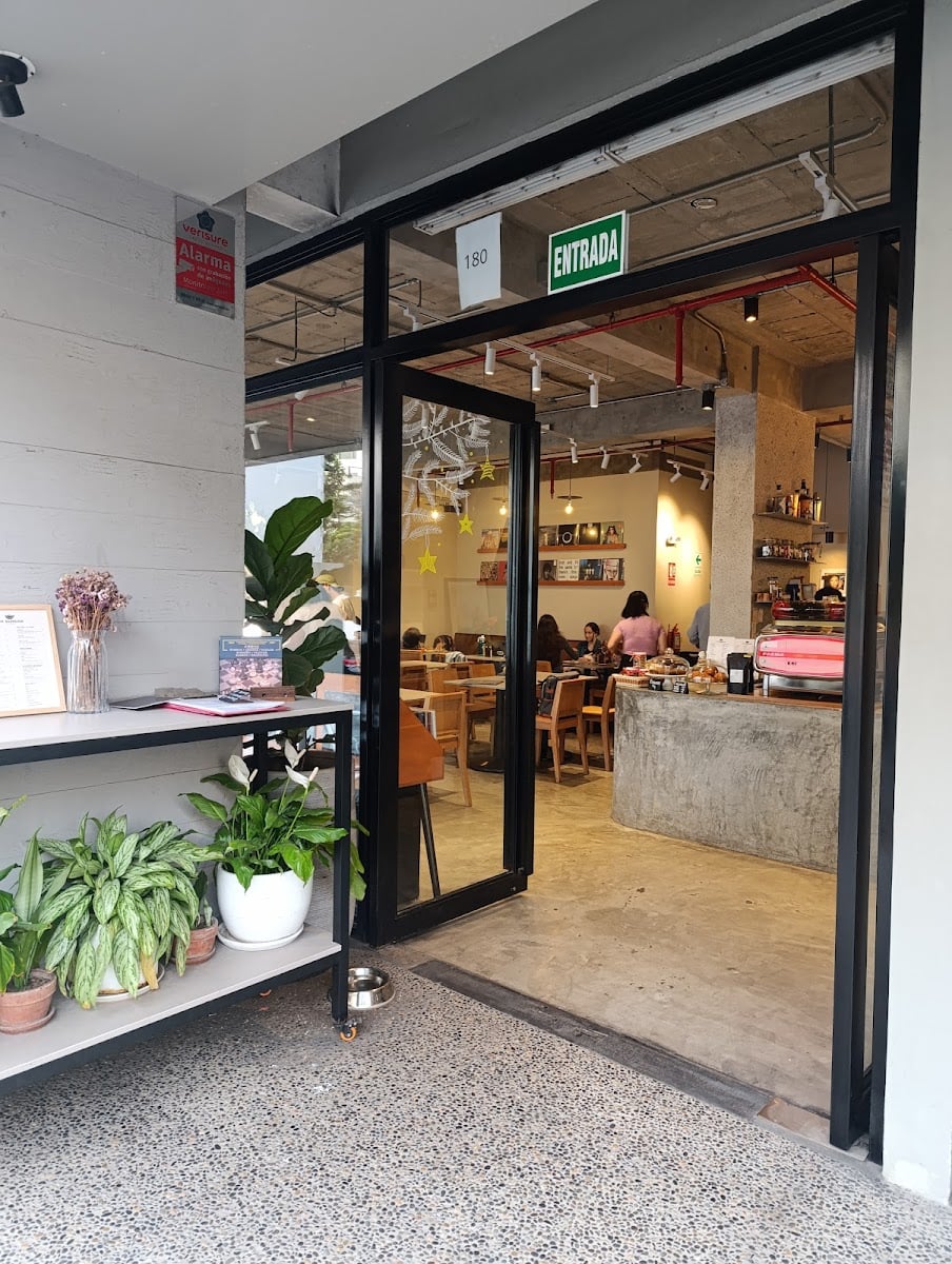 Los Silencios • Café y Vinilos