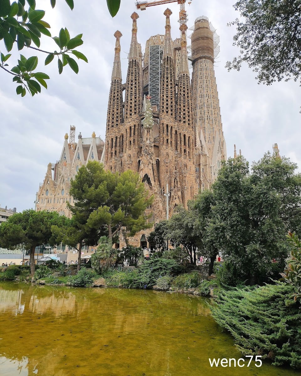 Plaça de Gaudí