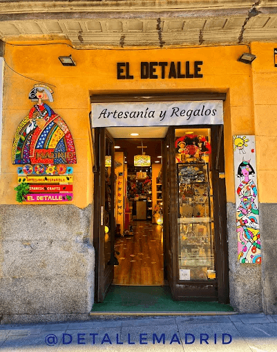 El Detalle - lojinha de artesanatos locais, na Calle Mayor - próximo ao Mercado San Miguel