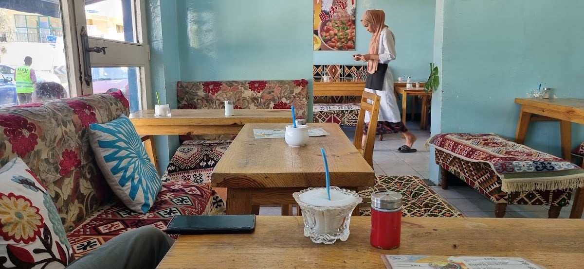 Betachen Breakfast Cafe